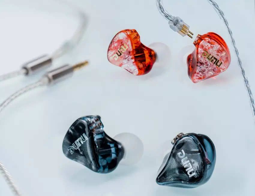 DUNU DM-480: tytanowe słuchawki dwóch rdzeniowe dynamiczne w opakowaniu, drukowanym na 3D-drukarce