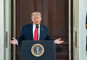 Trump krytykuje UE za grzywny nałożone ...