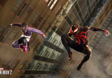 "Nowa gra+", dodatkowe kostiumy i kolorowe ...