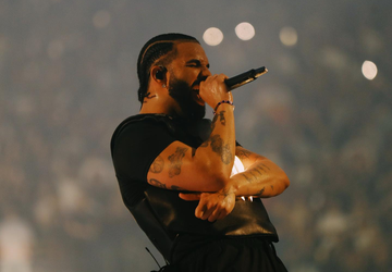 Drake myli debatę na temat sztucznej ...