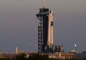 NASA pilnie przekłada start Crew Dragona ...