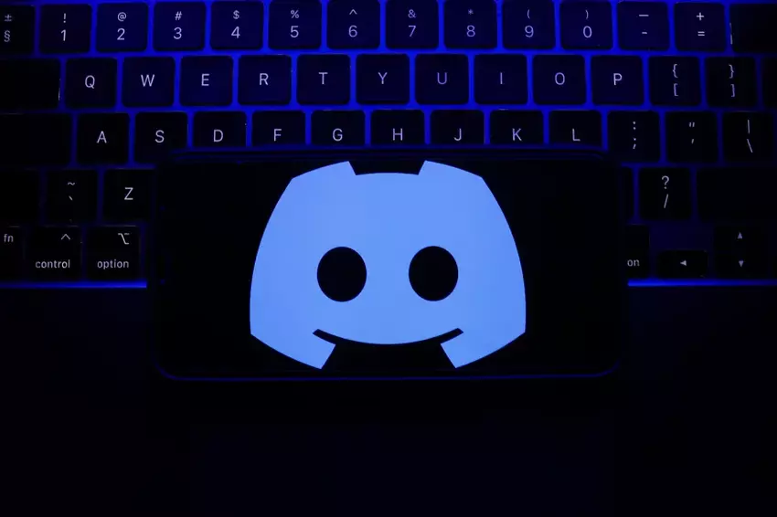 Discord zakazuje dystrybucji obrazów przedstawiających wykorzystywanie dzieci wygenerowanych przez sztuczną inteligencję