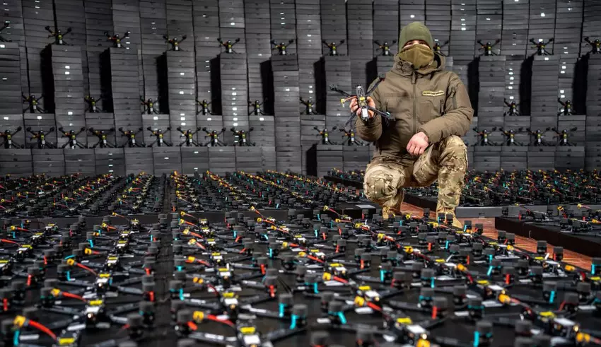 Wielka Brytania dostarczy Ukrainie 100 tysięcy dronów: zwiększy produkcję dziesięciokrotnie