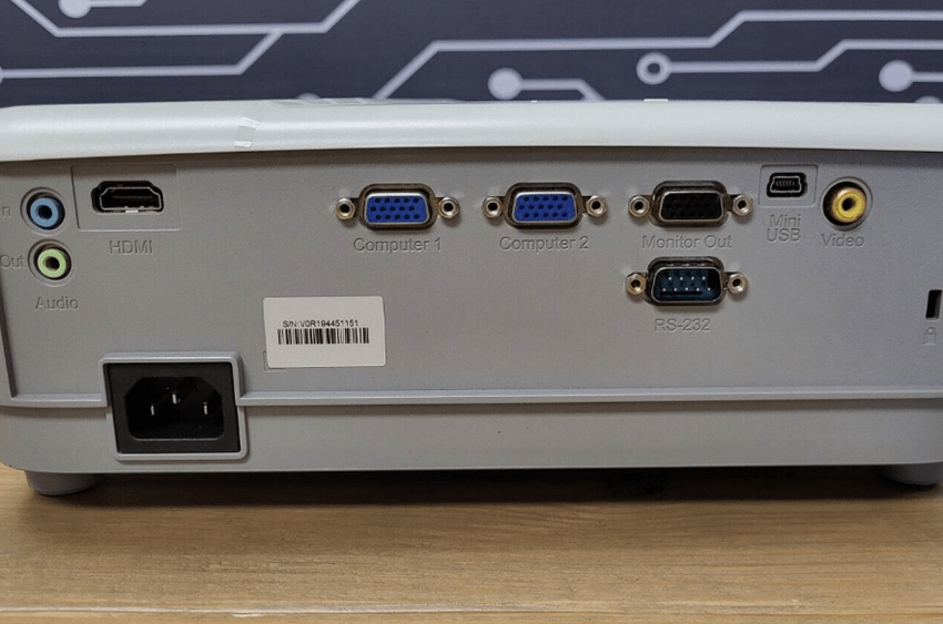 ViewSonic PA503S czy ViewSonic PA503X