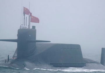 Nuklearny okręt podwodny z międzykontynentalnymi pociskami ...