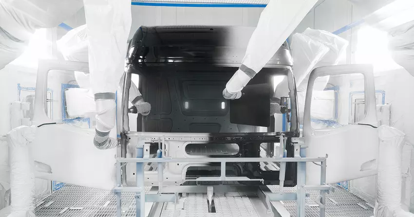 Fabryka Mercedes-Benz wprowadza innowacyjną metodę malowania kabin ciężarówek