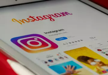 Facebook wstrzymuje rozwój Instagram Kids, aby ...