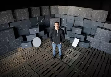 Polska przekazuje Ukrainie 1,570 terminali Starlink