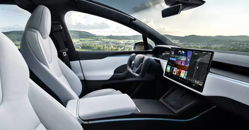 Tesla doda wsparcie dla Apple CarPlay, aby zwiększyć sprzedaż samochodów — Bloomberg