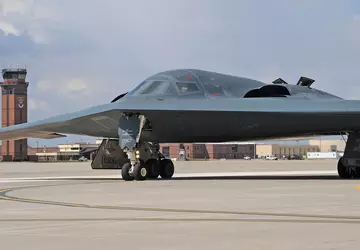 Płonący bombowiec B-2 Spirit za 2,1 ...