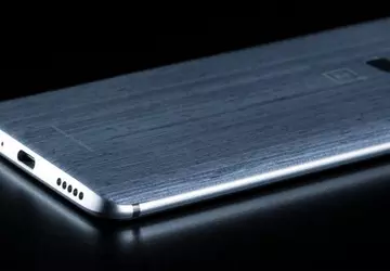 Sieć ma obraz skrzynki OnePlus 6 ...