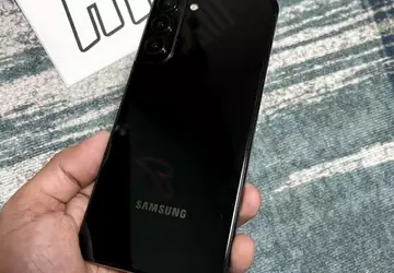 Samsung Galaxy S22 pojawił się na ...