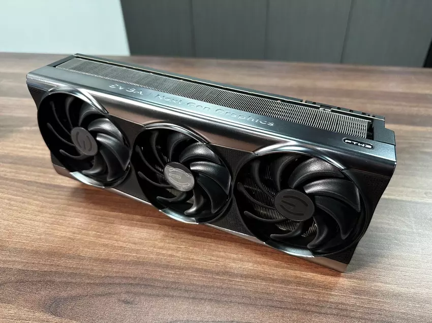 [Aktualizacja] EVGA wystawi na aukcji eBay prototyp anulowanej karty graficznej GeForce RTX 4090 FTW3 i przekaże cały dochód na cele charytatywne