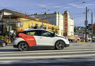 Autonomiczne taksówki wycieczkowe blokowały ruch w ...