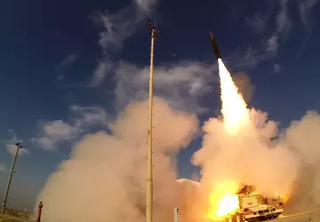 Niemcy formalnie zatwierdziły zakup izraelskiego systemu ...