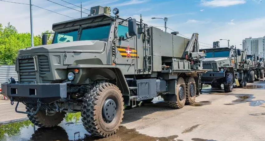 Rosjanie ponownie twierdzili, że Ukraina używa najnowszego systemu ciężkich miotaczy ognia TOS-2 "Tosochka" z pociskami termobarycznymi, ale ponownie bez dowodów