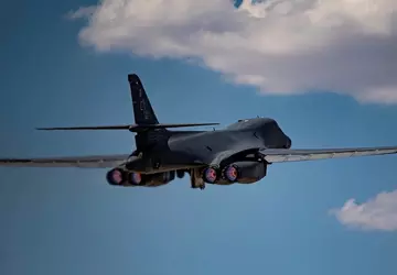 Siły Powietrzne Stanów Zjednoczonych przetestowały zmodernizowany ...