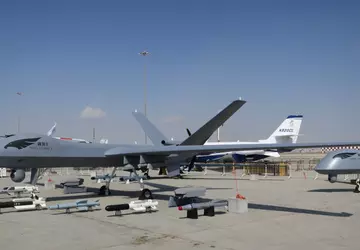 Chiński dron Wing Loong II po ...