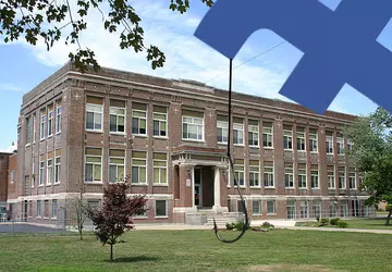 Facebook przygotowuje komunikator do szkół. Co ...