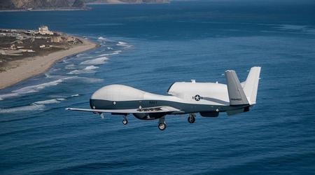 Northrop Grumman otrzymał prawie 543 miliony dolarów na budowę i dostawę pięciu strategicznych dronów MQ-4C Triton dla USA i Australii.