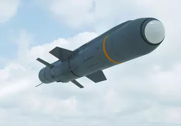 Rzadkie nagranie: AFU używa domowej roboty ...