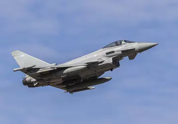 NATO alarmuje myśliwce Eurofighter Typhoon do ...