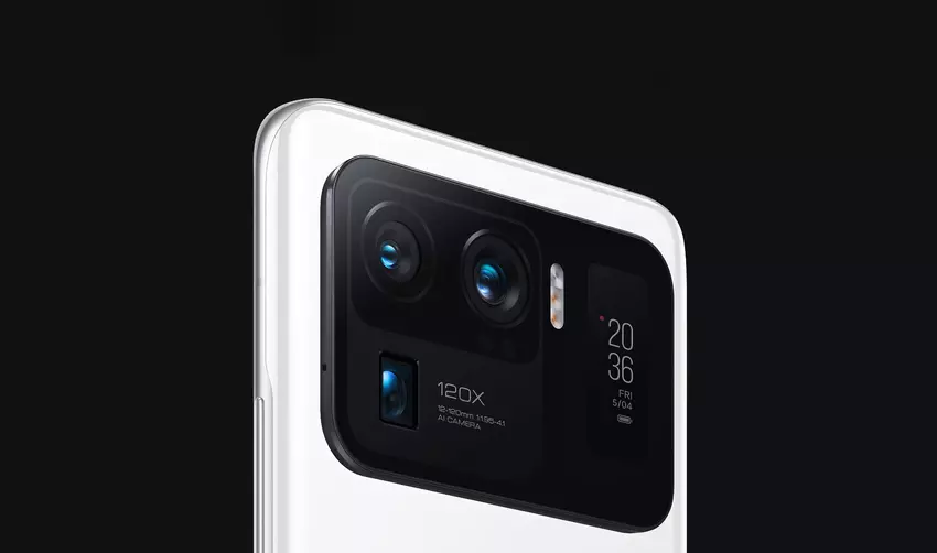 Insider: Xiaomi 14 Pro otrzyma specjalną wersję z łącznością satelitarną i obudową ze stopu tytanu