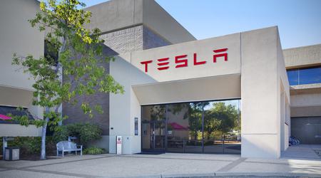 Tesla zapłaci 42 miliony dolarów za wypadek z udziałem jej samochodu