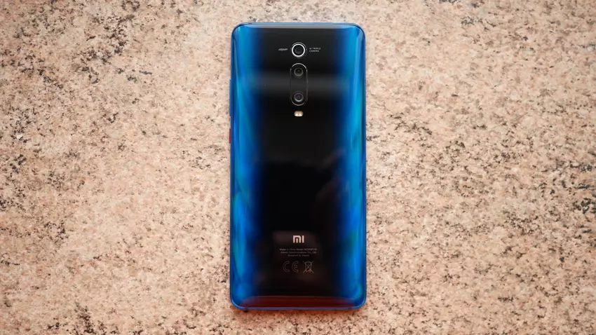 Aktualizacja do  MIUI 11 z Android 10 "złamała" smartfony Xiaomi Mi 9T