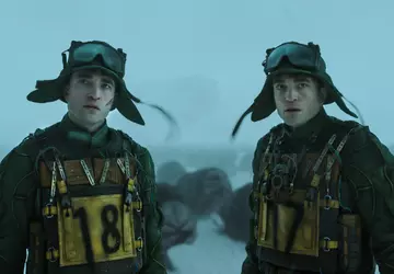 Film sci-fi Mickey 17 z Robertem ...