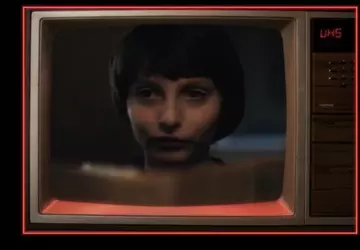Netflix przenosi widzów do lat 80.: ...