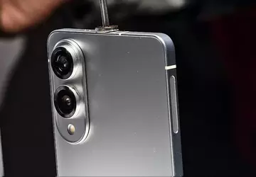 Galaxy S25 Edge porównano z S25 ...