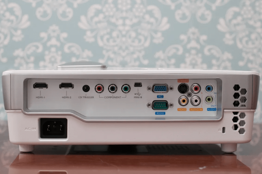 BenQ W1070 czy BenQ TH575