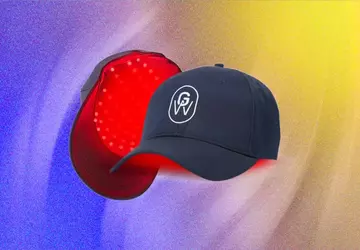 LED-czapka GroWell przywróciła włosy dziennikarzowi po ...