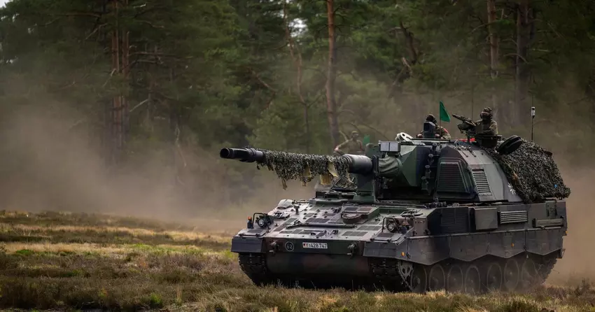 Niemcy mają przekazać Ukrainie dodatkową partię wyrzutni rakietowych MARS II i PzH 2000 do końca 2022 r.