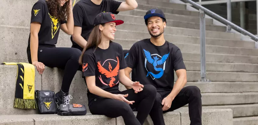 Pokémon Centre uruchomiło nową kolekcję odzieży Pokémon Go z drużynami z gry: Team Instinct, Team Mystic i Team Valor
