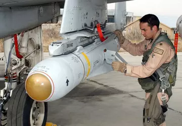 APU wystrzelił pocisk antyradarowy AGM-88 HARM ...