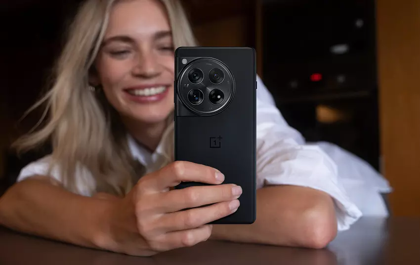 OnePlus 12 - Snapdragon 8 Gen 3, 24 GB RAM, wyświetlacz 120 Hz, stopień ochrony IP65 i Android 14 w cenie od 605 USD