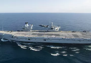 Demonstracja siły: Wielka Brytania wyśle grupę ...