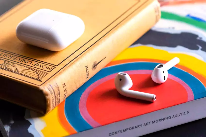 Kuo: AirPods 3 słuchawki zostaną zaprezentowane z iPhone 13 i prawdopodobnie będzie droższy niż AirPods 2