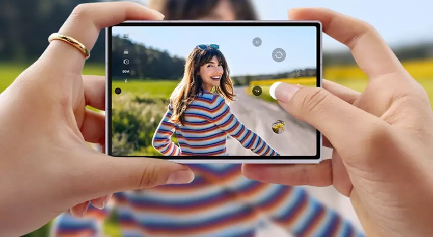 Samsung Galaxy Z Fold 8 rozwinięty format