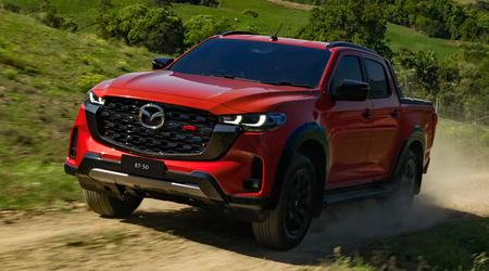 Mazda BT-50 2025: nowy 2,2-litrowy turbodiesel, ogromny emblemat i rozszerzone pakiety