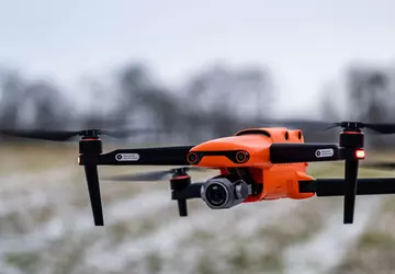 Fundacja Poroszenki kupiła 350 dronów Autel ...