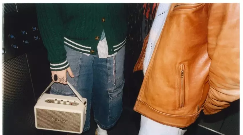 Przenośny głośnik Marshall Kilburn III działa ponad 50 godzin i może ładować urządzenia