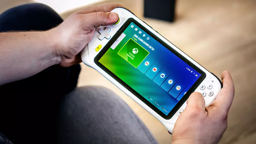 Logitech G Cloud debiutuje w Europie: konsola do gier z 7-calowym ekranem, systemem operacyjnym Android na pokładzie oraz obsługą Nvidia Geforce Now i Xbox Cloud