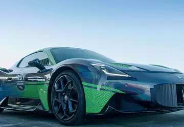 Maserati MC20 ustanawia rekord prędkości bez ...