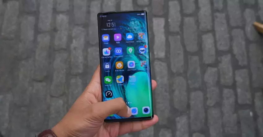 Vivo NEX 3 pojawił się w TENAA: 6,9-calowy wyświetlacz, chip Snapdragon 855 Plus, główna kamera na 64 Mp oraz bateria na 4500 mAh 