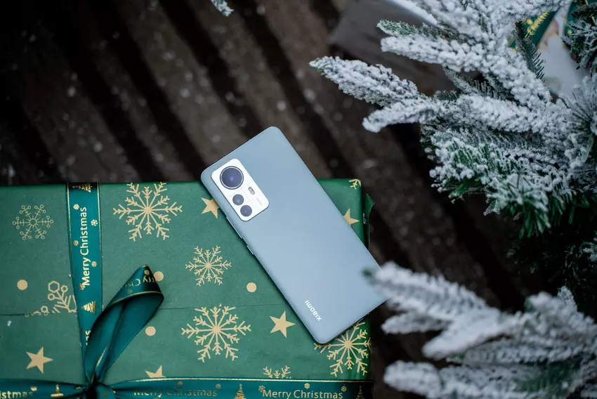Xiaomi New Year 12 Pro New Year Gift Box Edition trafia do sprzedaży po obniżonej cenie