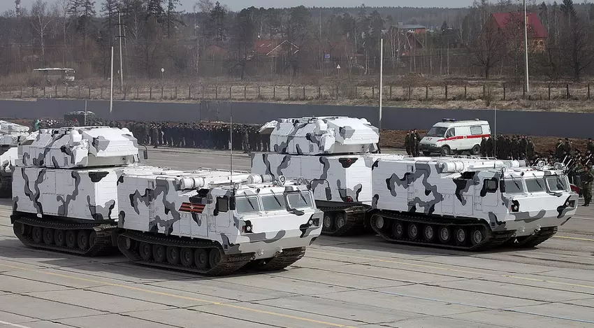 Ukraińskie siły zbrojne zniszczyły bardzo rzadki system rakietowy Arctic Tor-M2DT - Rosja posiadała tylko 12 takich systemów rakietowych ziemia-powietrze.