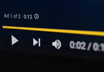 Teraz więcej reklam YouTube po wstrzymaniu ...